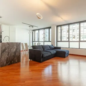  Apartment Easyhomes-madonnina View Italy