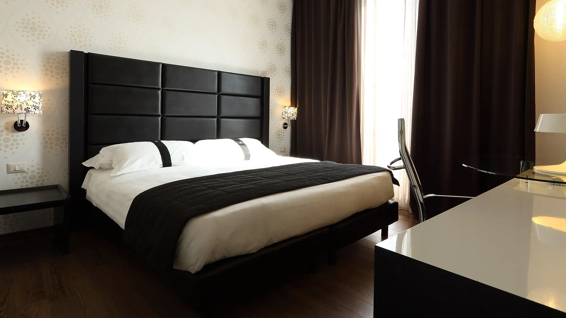 Holiday Inn Genoa City By Ihg Italy