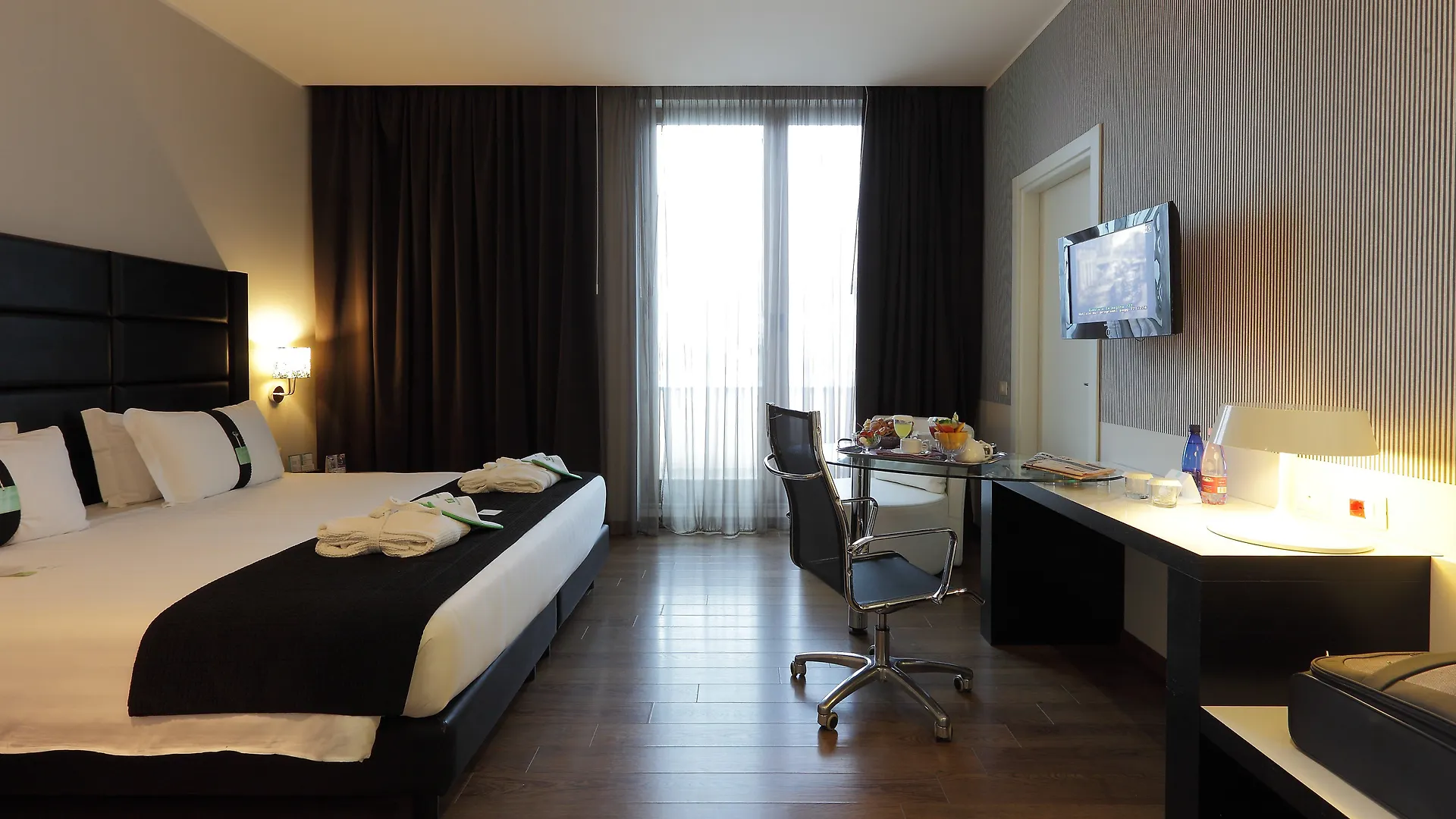Holiday Inn Genoa City By Ihg
