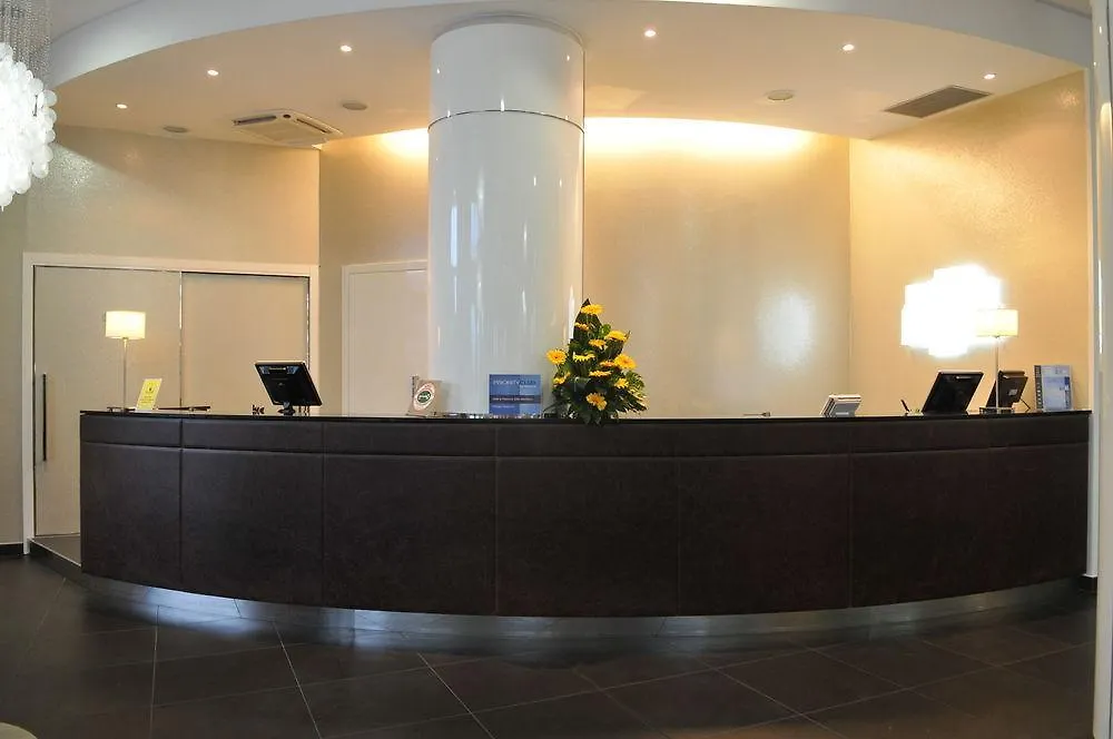 Holiday Inn Genoa City By Ihg
